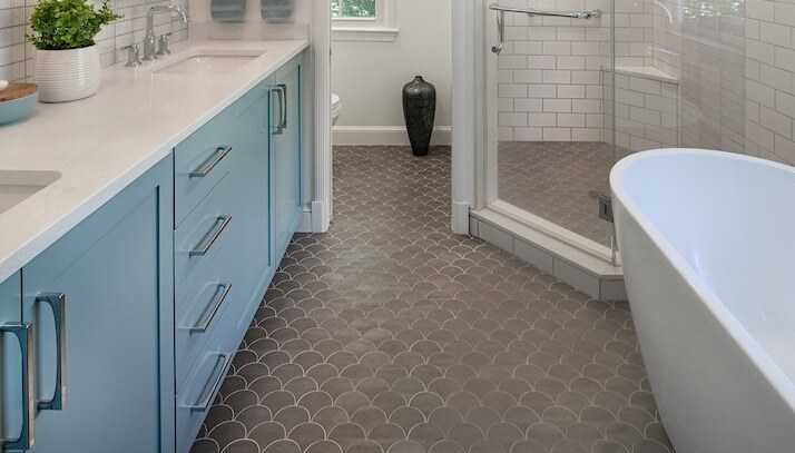 5901_Searle_Master_Bath_1_Pano_F-1