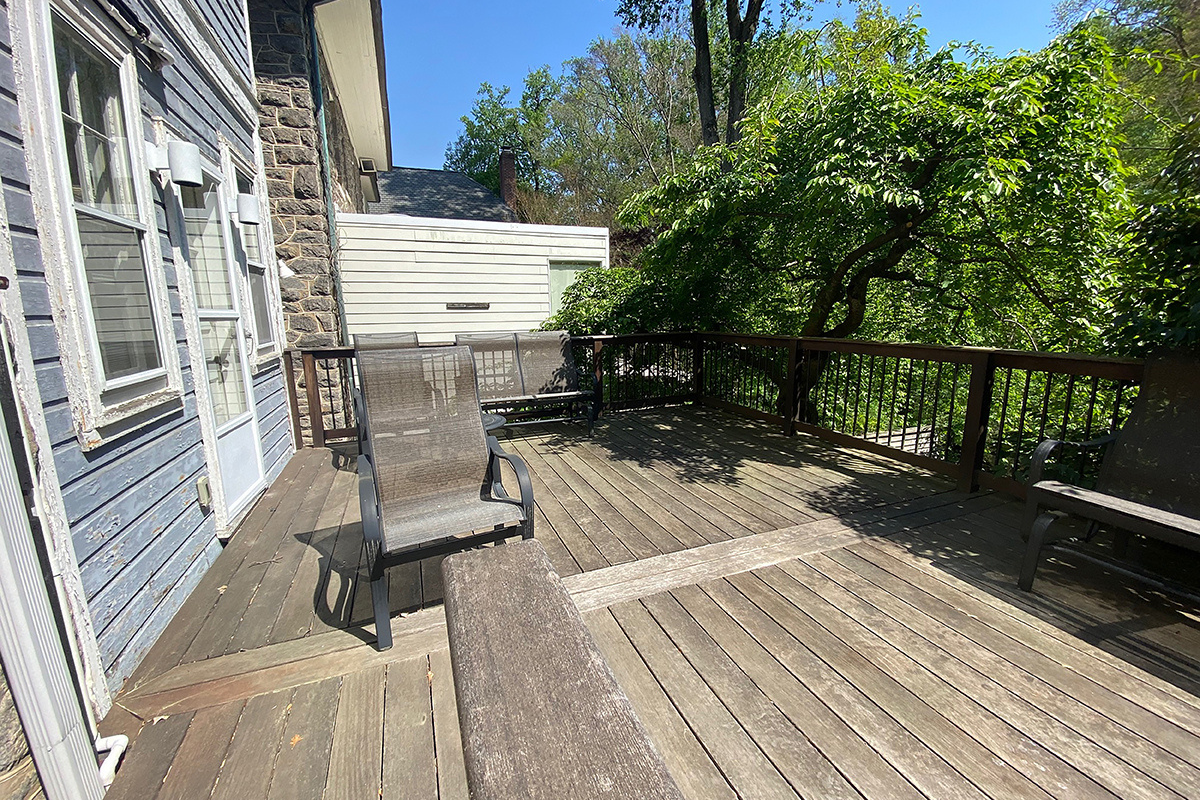 privacy-screen-before_1200x800