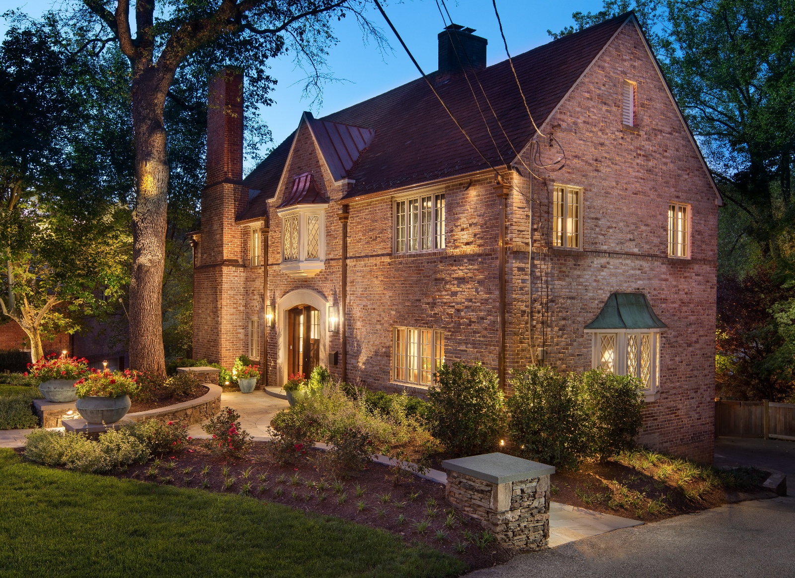 4655_Hawthorne_2_Exterior_Front_2_F-1