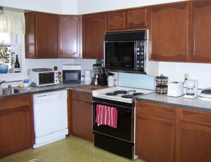example of bad kitchen cabinet layout