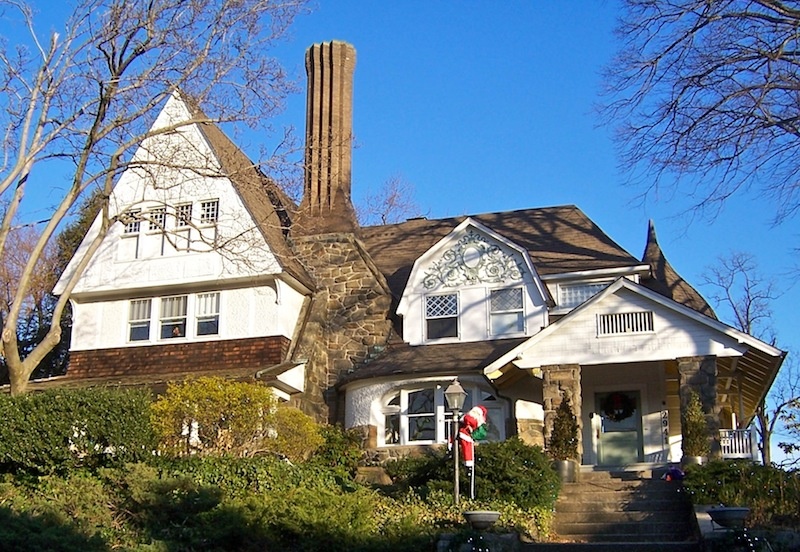 eclectic architectural design style in Cleveland Park DC