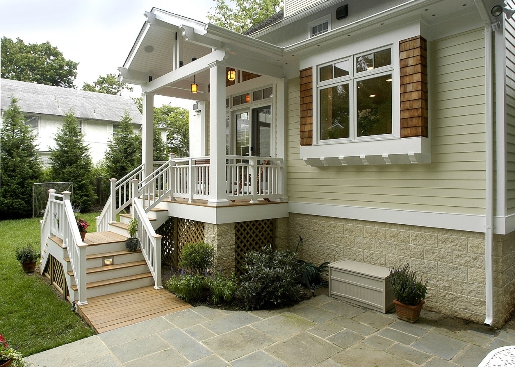 cottage style back porch