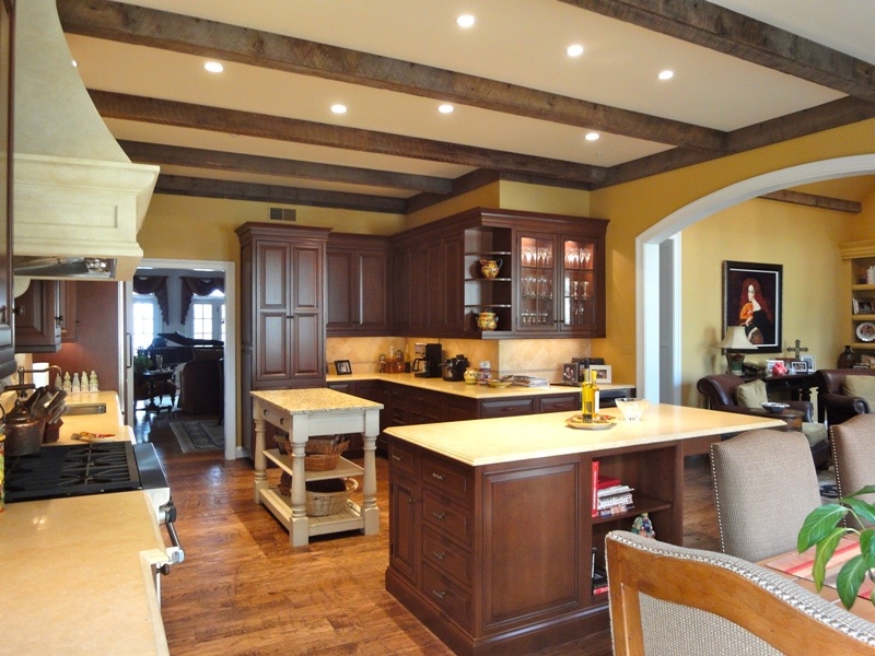 rustic kitchen remodel in Tuscan style