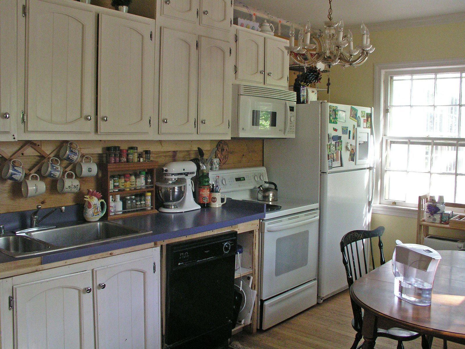 07a-temporary-kitchen-003