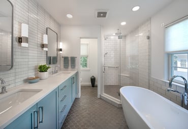 CREATING A SPACIOUS PRIMARY BATH