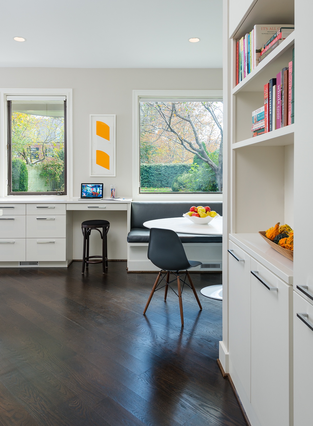 Breakfast Nook and desk