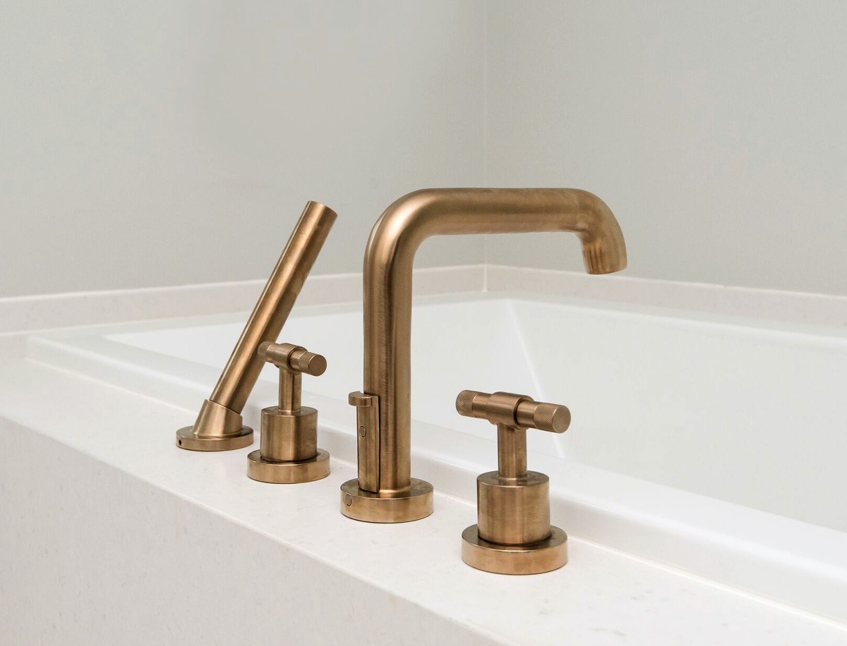 Tub Faucet