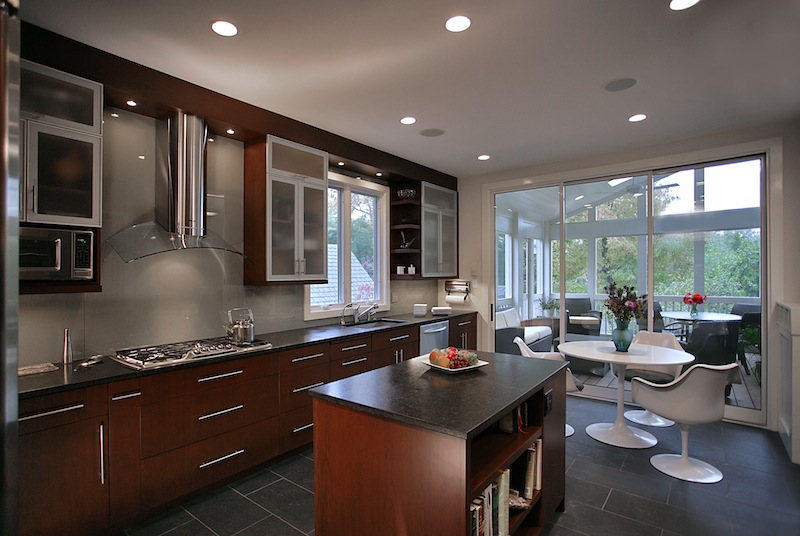 Kitchen Color Under Glass