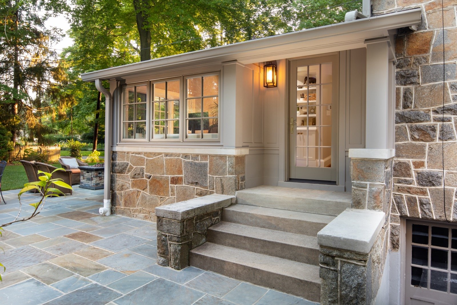 The Benefits of Converting a Porch into a Stunning Home Office