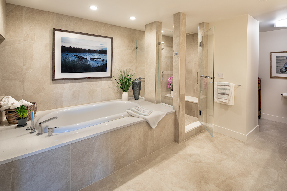 Condo Bath 1