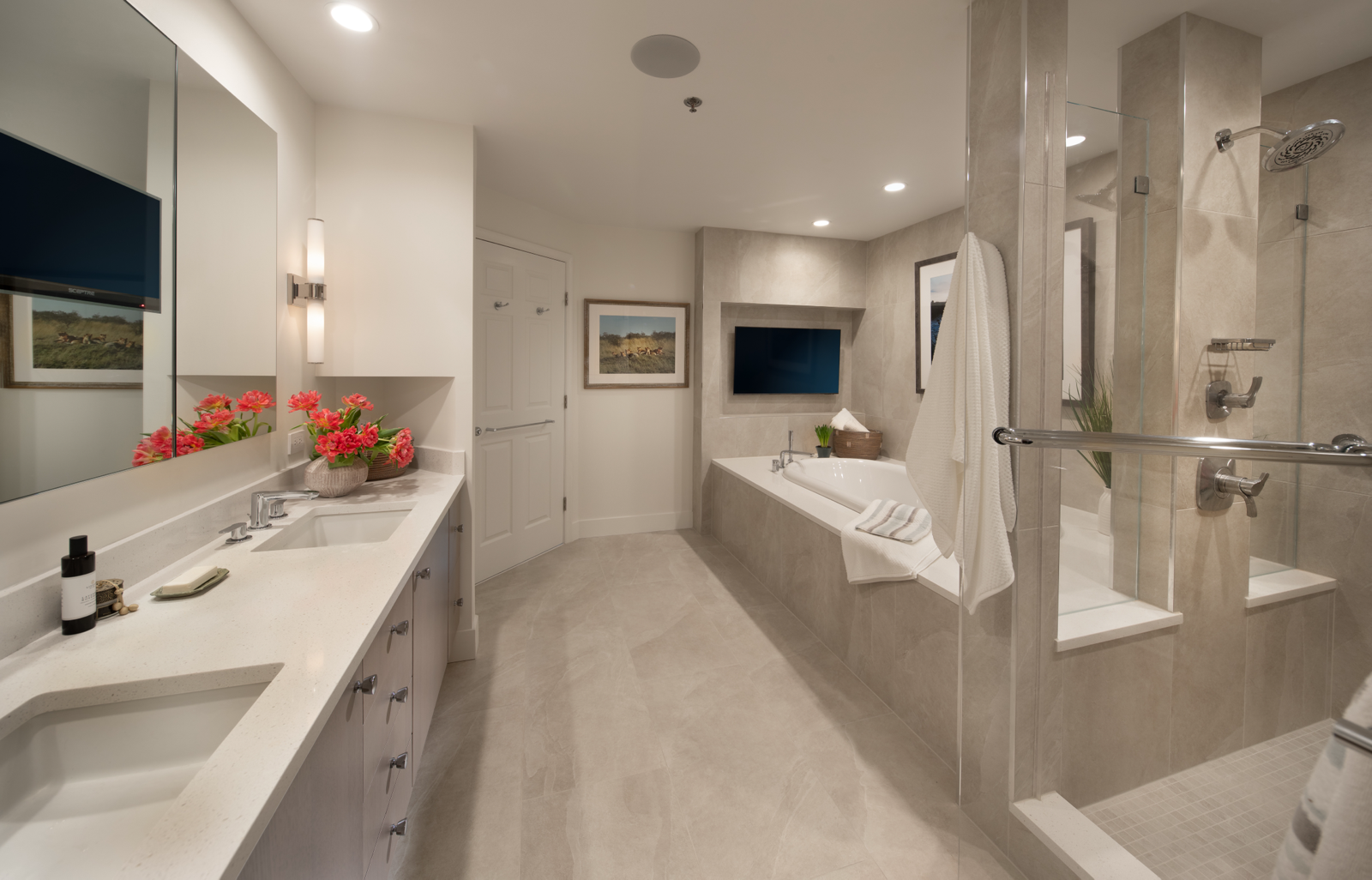 Condo Bath 2