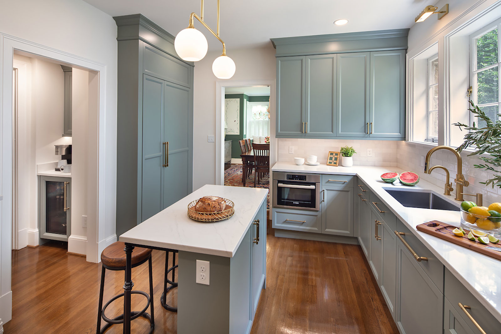 Modernize classic kitchen 4