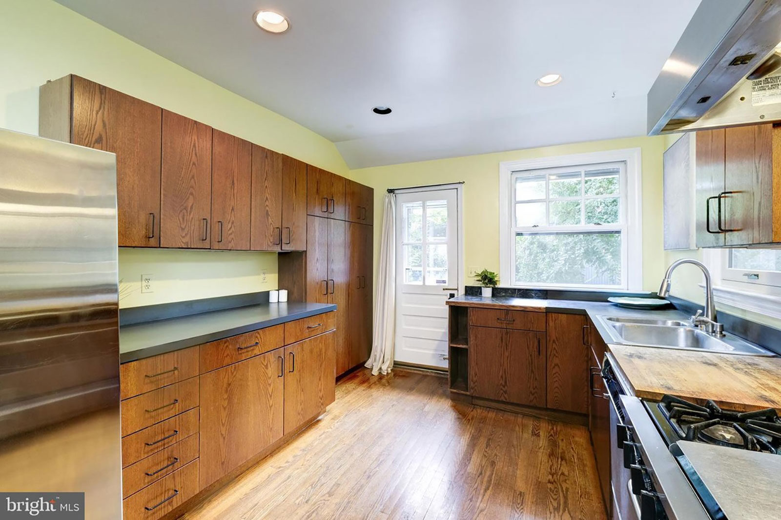Gently Modernizing a Modest Bungalow before 2